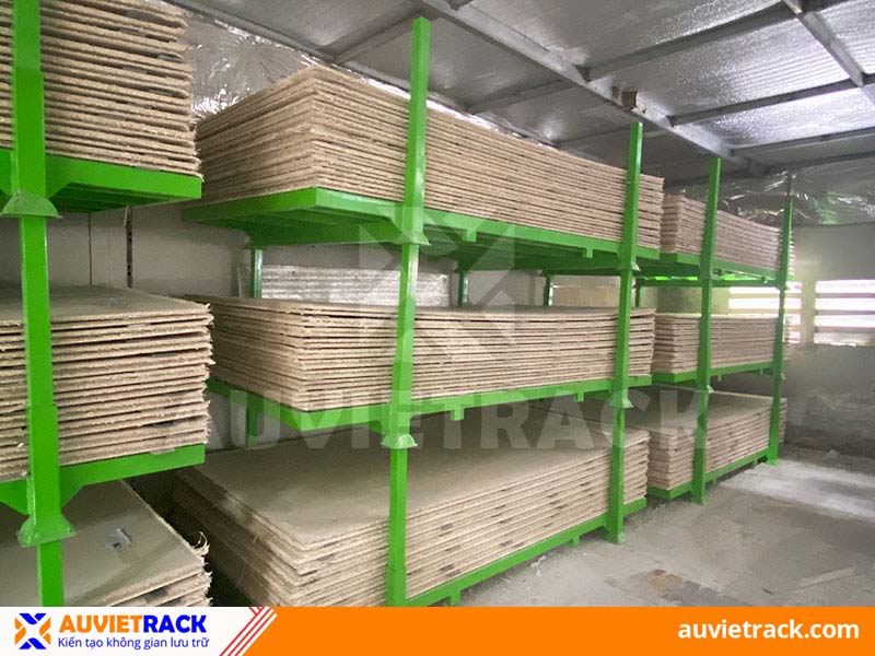 Dự án thực tế pallet xếp chồng tại Au Viet Rack
