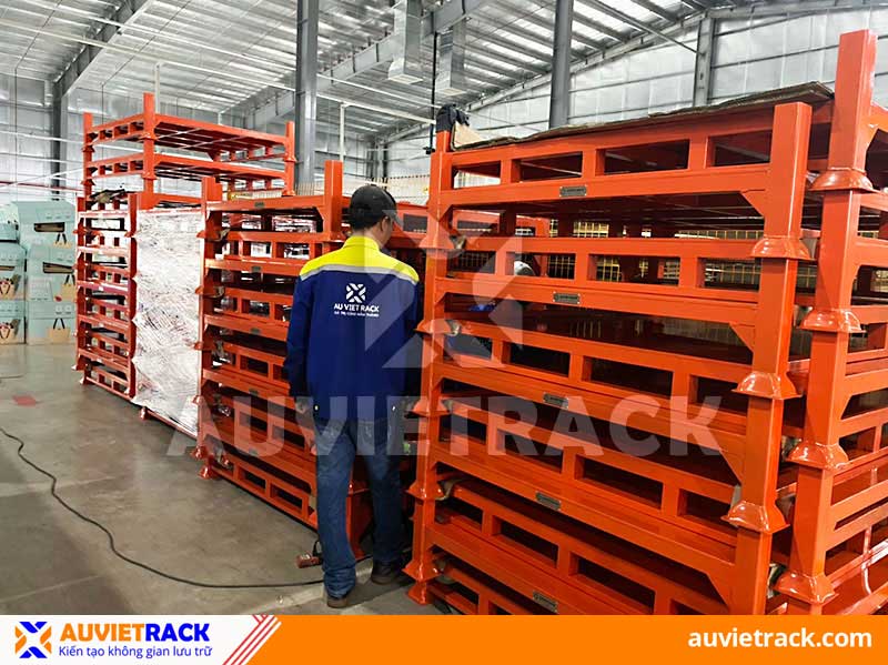 Dự án pallet sắt xếp chồng do Au Viet Rack thi công