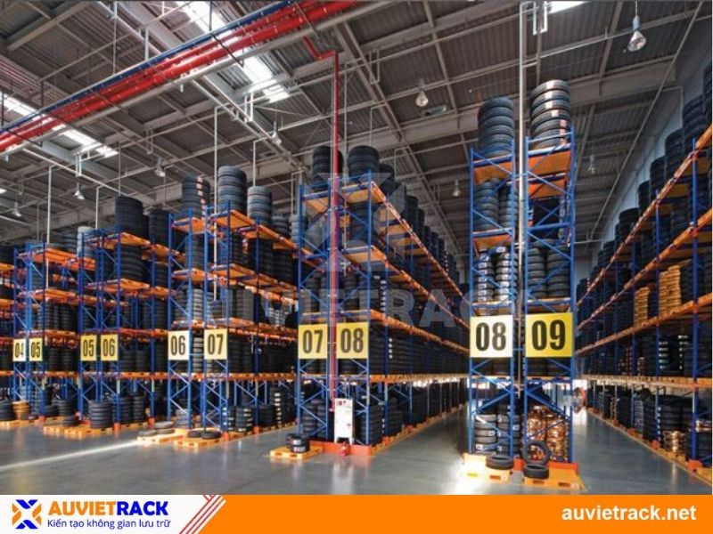 Kệ Selective giúp lưu trữ linh hoạt các loại thiết bị cơ khí