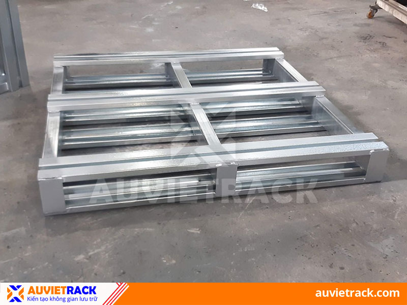 Pallet sắt mạ kẽm rất đươc ưa chuộng để chứa hàng nặng